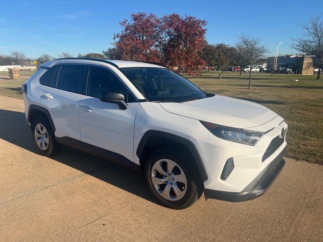 2020 Toyota RAV4 Vehicle Photo in Denison, TX 75020