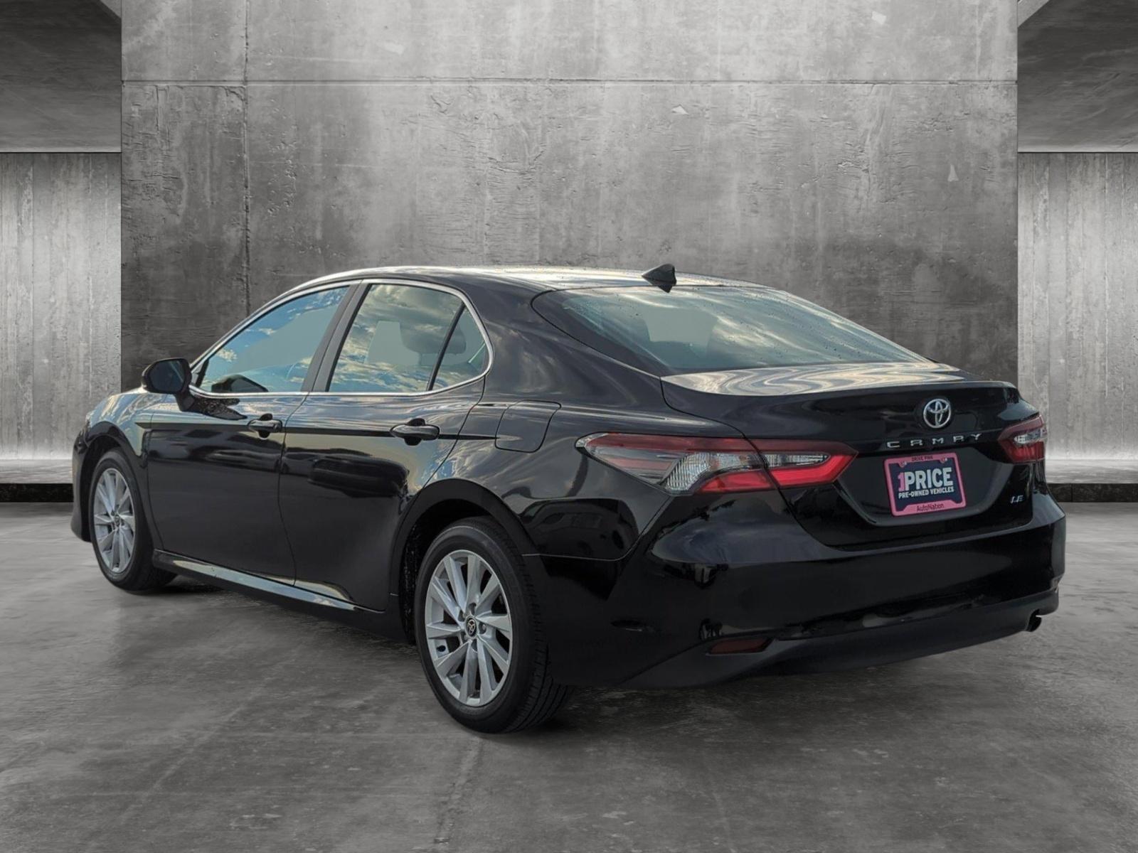 2022 Toyota Camry Vehicle Photo in Ft. Myers, FL 33907