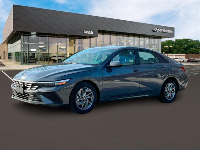 2024 Hyundai ELANTRA Vehicle Photo in Merrillville, IN 46410