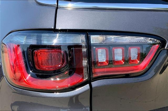 2024 Jeep Compass Vehicle Photo in Kansas City, MO 64114