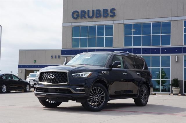 Select 2023 INFINITI QX80