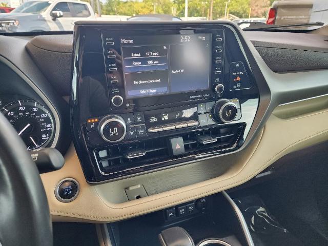 2020 Toyota Highlander Vehicle Photo in PARIS, TX 75460-2116