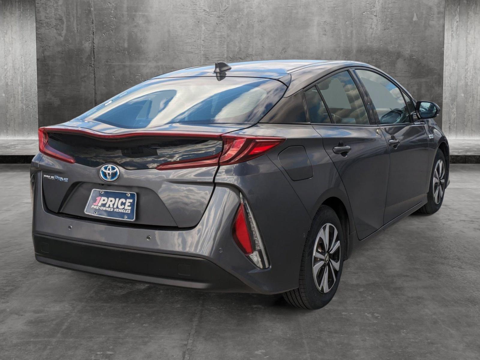 2018 Toyota Prius Prime Vehicle Photo in Rockville, MD 20852