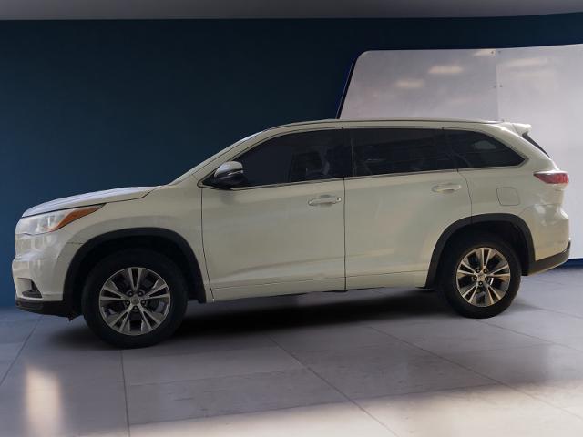 Used 2014 Toyota Highlander XLE with VIN 5TDKKRFHXES027554 for sale in Laredo, TX