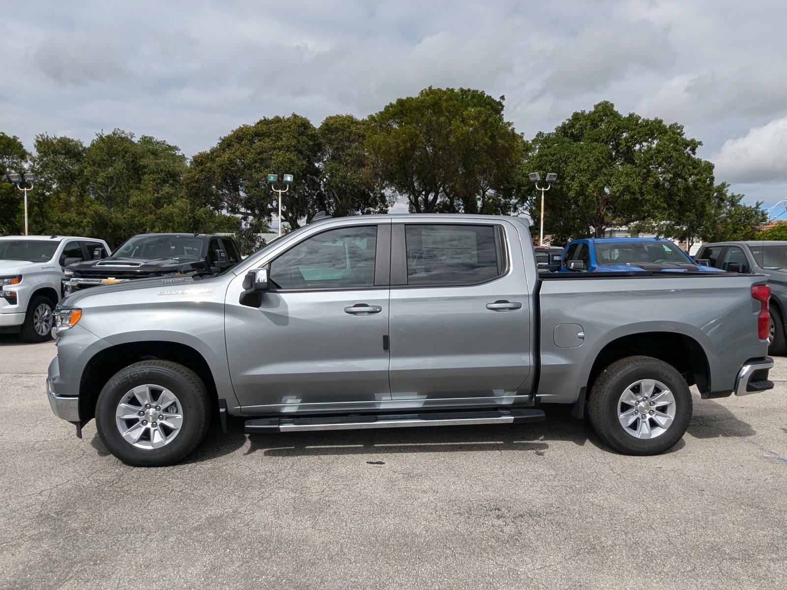 2024 Chevrolet Silverado 1500 Vehicle Photo in MIAMI, FL 33134-2699