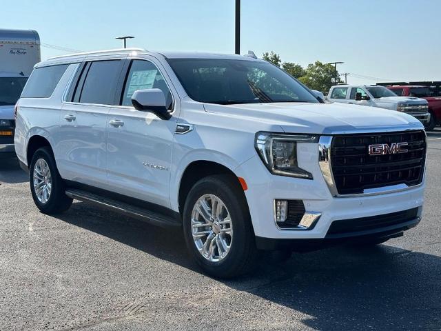 2024 GMC Yukon XL Vehicle Photo in COLUMBIA, MO 65203-3903