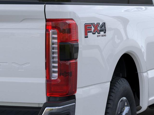 2024 Ford Super Duty F-350 SRW Vehicle Photo in Weatherford, TX 76087-8771