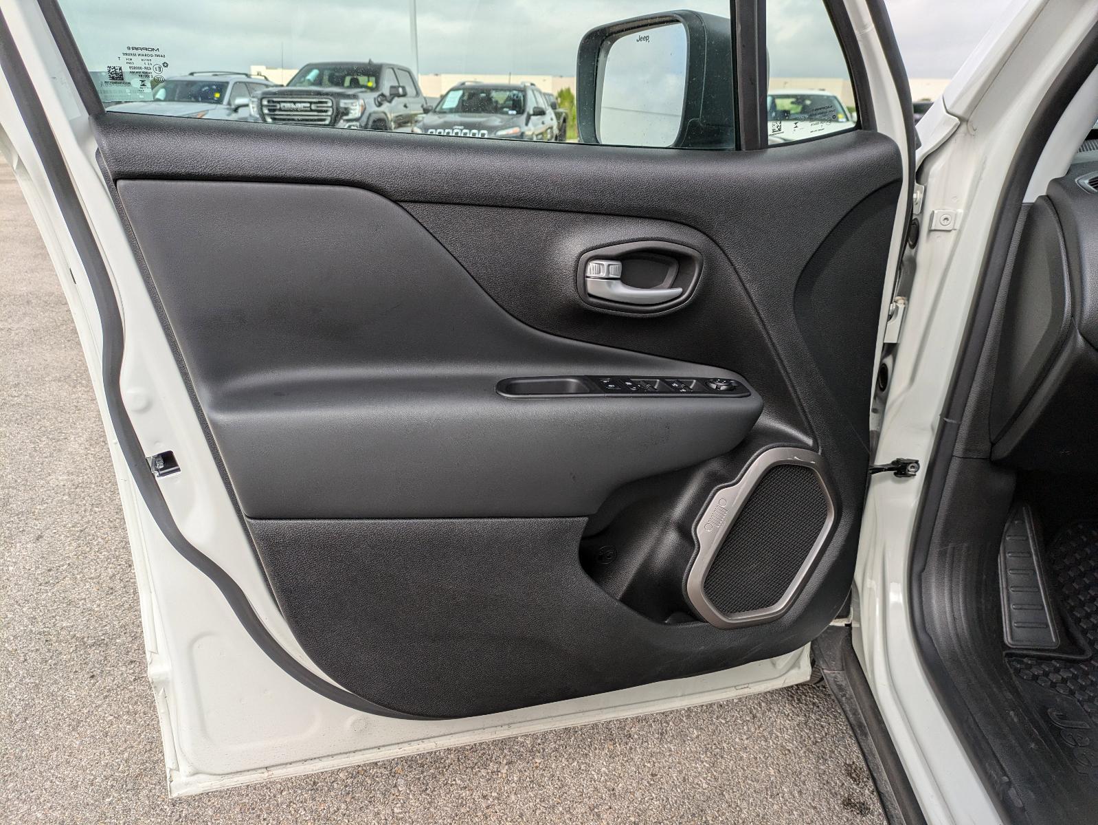 2023 Jeep Renegade Vehicle Photo in Seguin, TX 78155