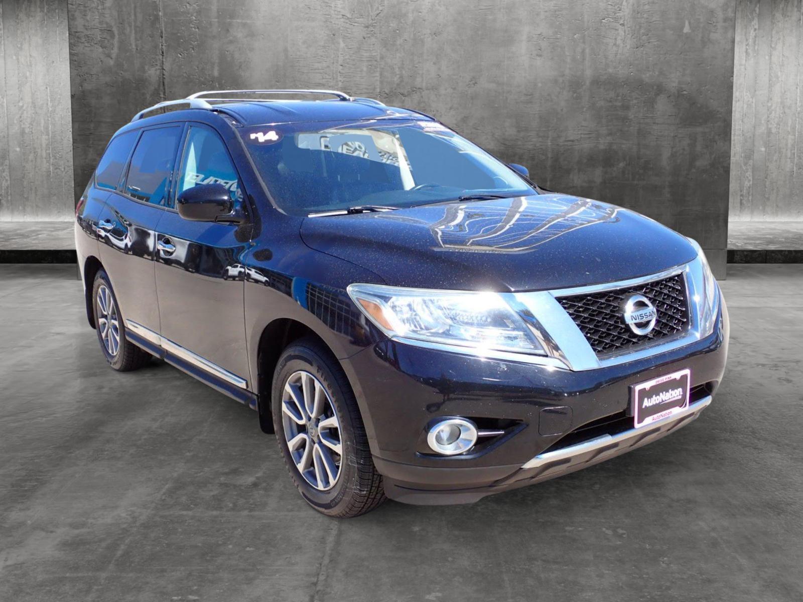 2014 Nissan Pathfinder Vehicle Photo in DENVER, CO 80221-3610