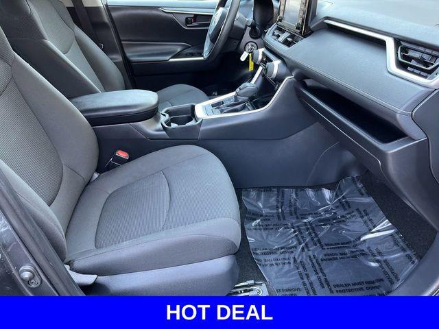 2019 Toyota RAV4 Vehicle Photo in Merrillville, IN 46410-5311