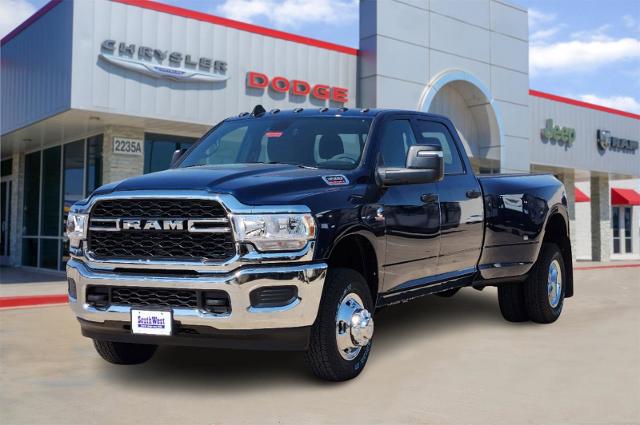 2024 Ram 3500 Vehicle Photo in Cleburne, TX 76033