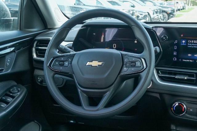 2025 Chevrolet Trailblazer Vehicle Photo in VENTURA, CA 93003-8585