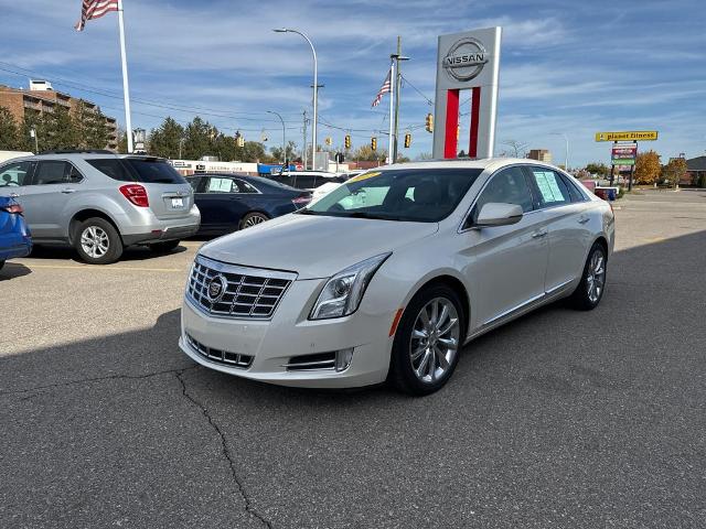 2013 Cadillac XTS Vehicle Photo in Canton, MI 48188