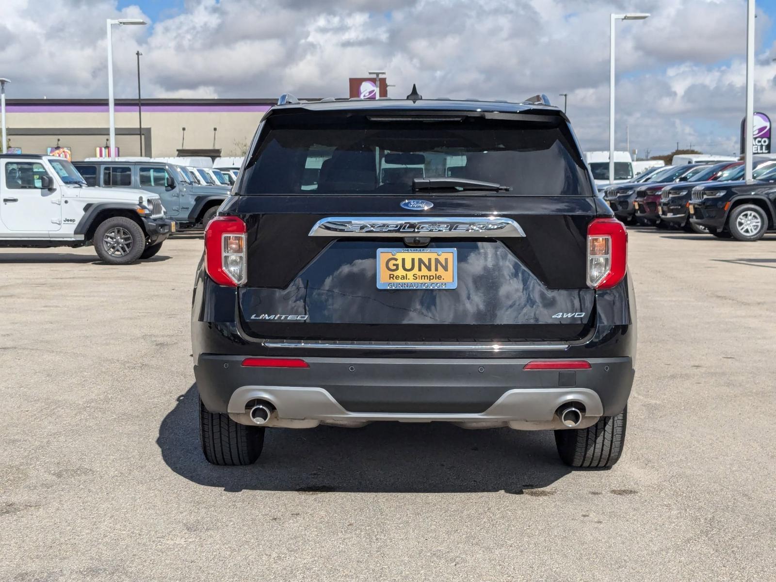 2024 Ford Explorer Vehicle Photo in Seguin, TX 78155