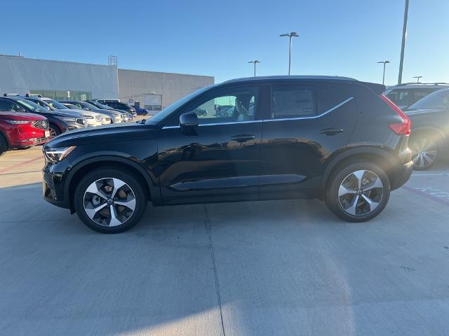 2025 Volvo XC40 Vehicle Photo in Grapevine, TX 76051