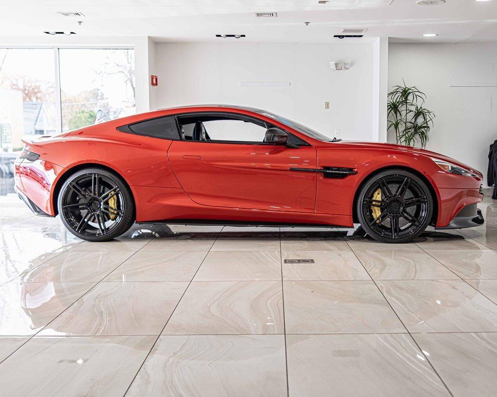 2014 Aston Martin Vanquish Vehicle Photo in Saint Charles, IL 60174