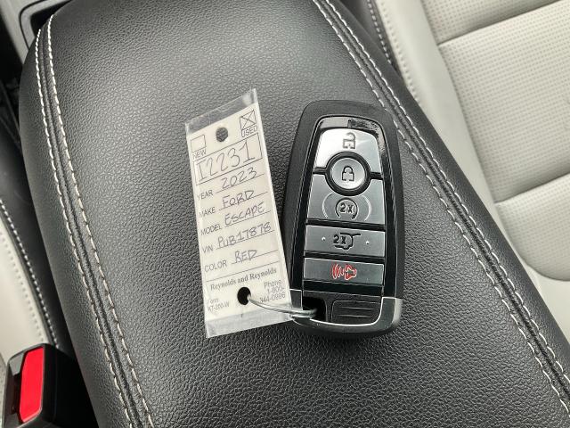 2023 Ford Escape Vehicle Photo in Kaukauna, WI 54130