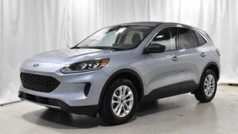 2022 Ford Escape Vehicle Photo in Oshkosh, WI 54901