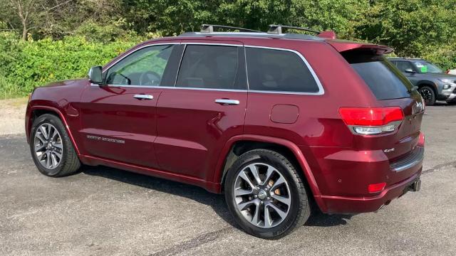 2017 Jeep Grand Cherokee Vehicle Photo in MOON TOWNSHIP, PA 15108-2571