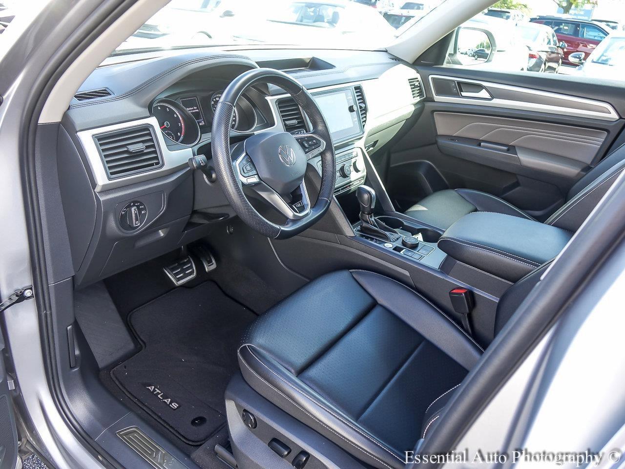 2021 Volkswagen Atlas Vehicle Photo in Saint Charles, IL 60174