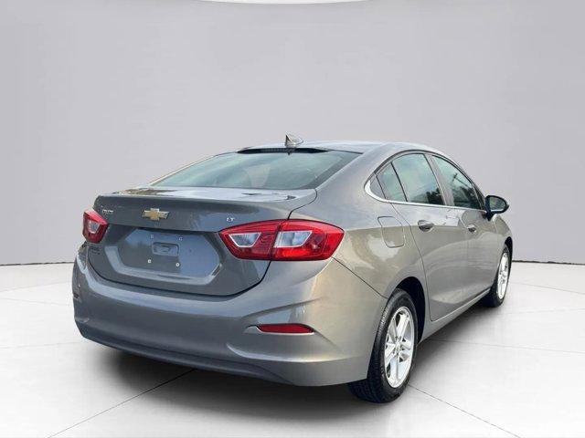 2017 Chevrolet Cruze Vehicle Photo in LEOMINSTER, MA 01453-2952