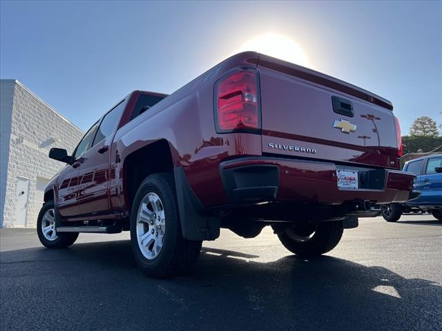 Used 2018 Chevrolet Silverado 1500 LT Z71 with VIN 3GCUKREC5JG557972 for sale in Columbia, IL