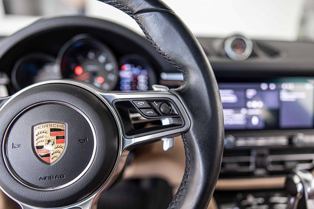 2021 Porsche Macan Vehicle Photo in Saint Charles, IL 60174