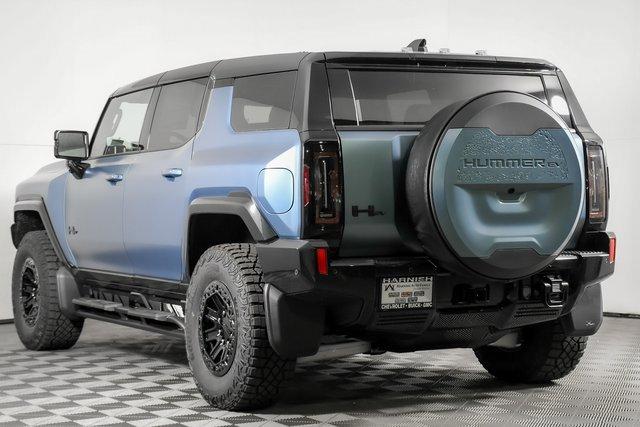 2024 GMC HUMMER EV SUV Vehicle Photo in PUYALLUP, WA 98371-4149