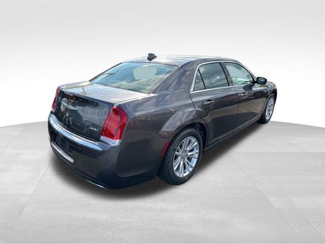 2020 Chrysler 300 Vehicle Photo in MEDINA, OH 44256-9631