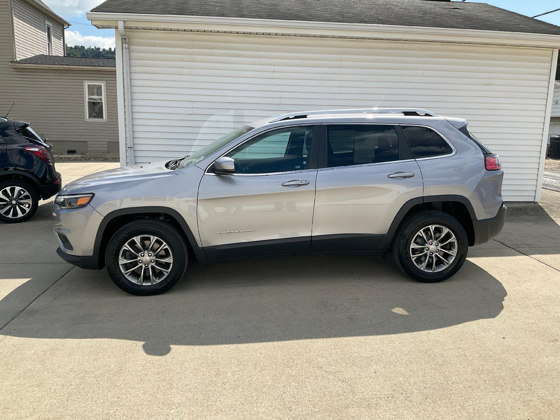 Used 2020 Jeep Cherokee Latitude Plus with VIN 1C4PJMLB3LD527138 for sale in Moundsville, WV