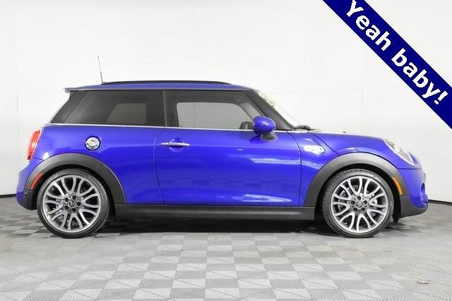 2019 MINI Cooper S Hardtop Vehicle Photo in Puyallup, WA 98371