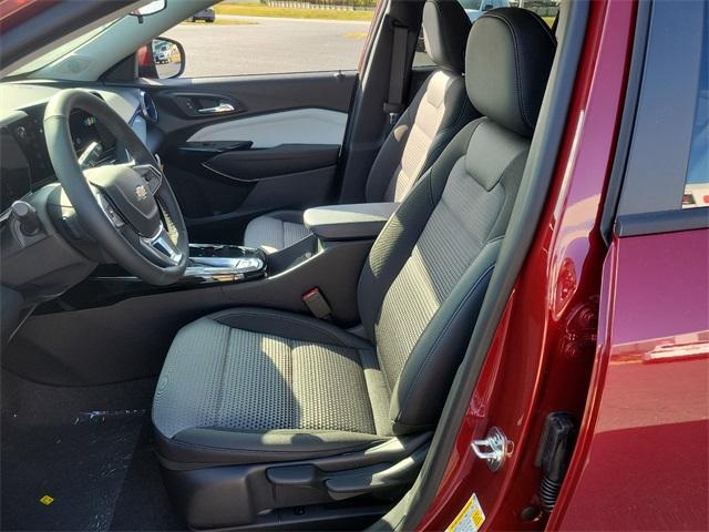 2025 Chevrolet Trax Vehicle Photo in LEWES, DE 19958-4935