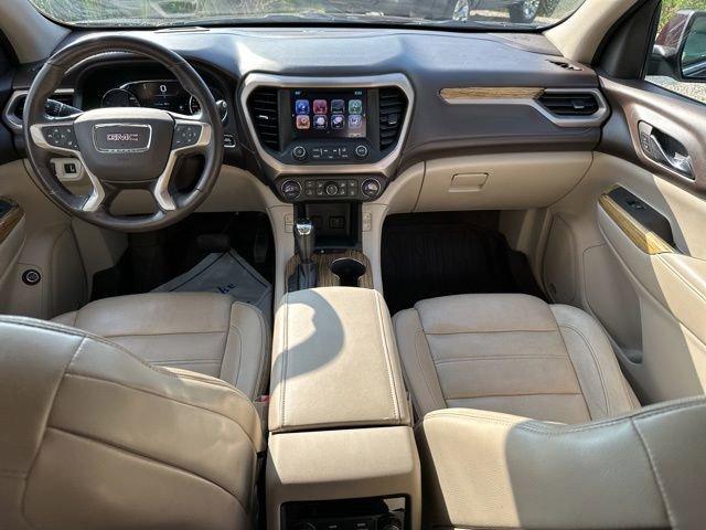 2017 GMC Acadia Vehicle Photo in MEDINA, OH 44256-9631