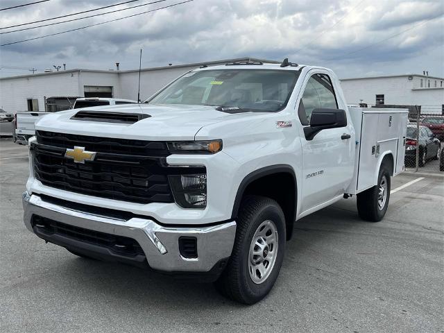 2024 Chevrolet Silverado 3500 HD Vehicle Photo in ALCOA, TN 37701-3235