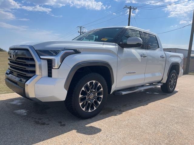 2022 Toyota Tundra 4WD Vehicle Photo in Denison, TX 75020