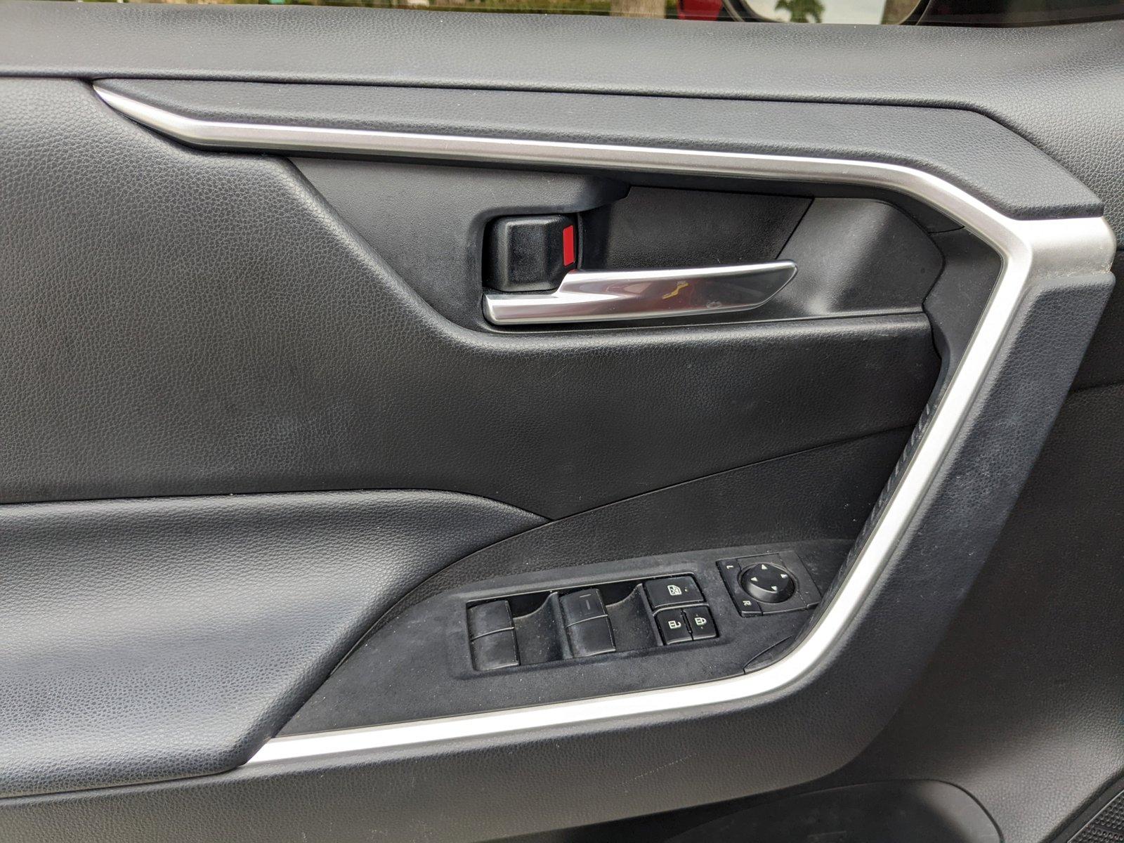 2020 Toyota RAV4 Vehicle Photo in Davie, FL 33331