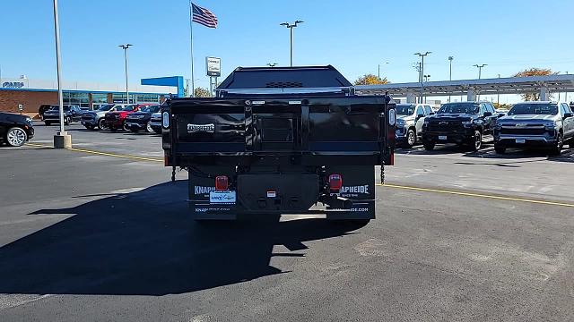 2024 Chevrolet Silverado Chassis Cab Vehicle Photo in JOLIET, IL 60435-8135