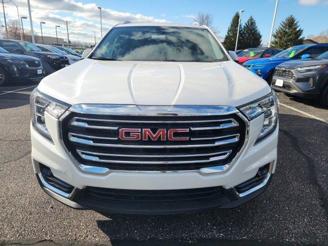 2024 GMC Terrain Vehicle Photo in SAUK CITY, WI 53583-1301