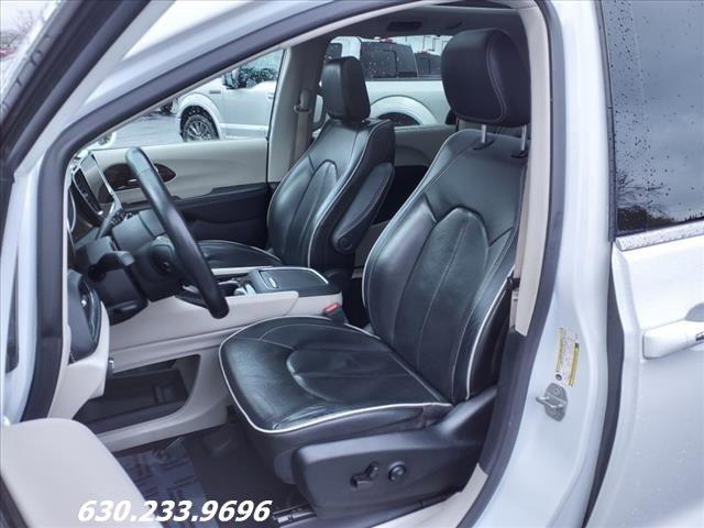 2022 Chrysler Pacifica Vehicle Photo in Saint Charles, IL 60174