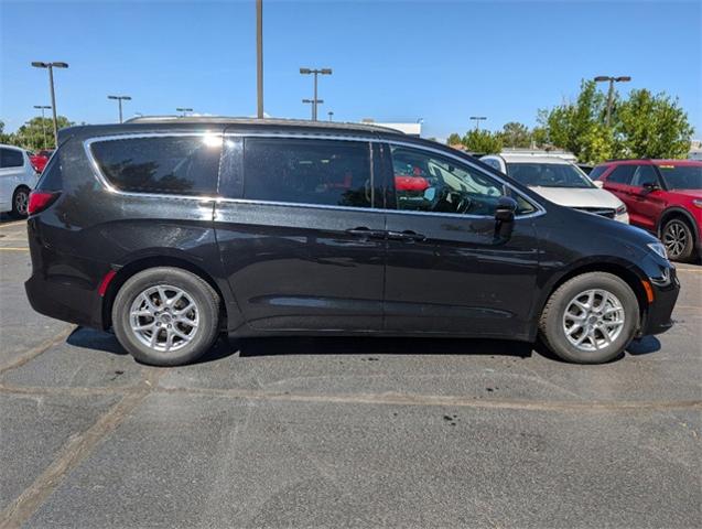 2022 Chrysler Pacifica Vehicle Photo in AURORA, CO 80012-4011