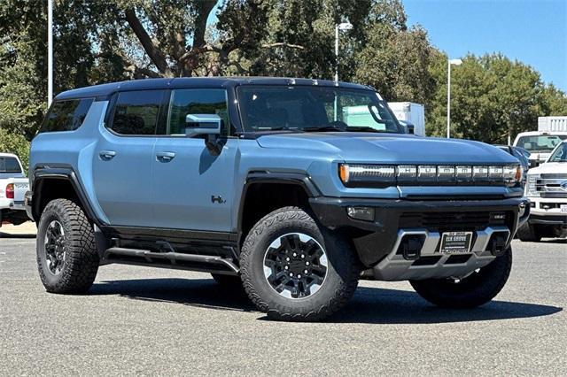 2024 GMC HUMMER EV SUV Vehicle Photo in ELK GROVE, CA 95757-8703