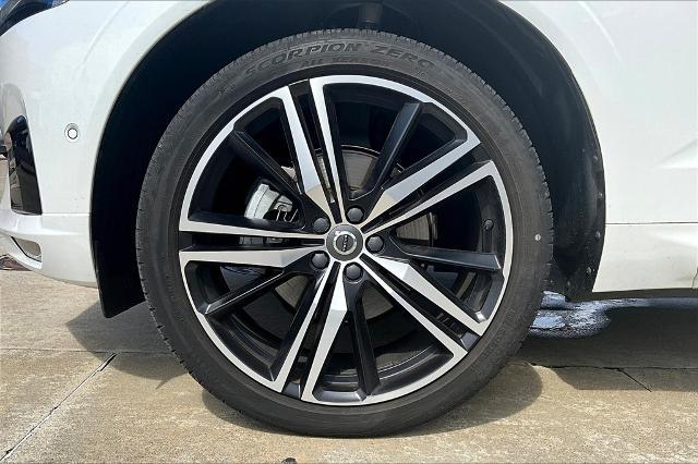 2021 Volvo XC60 Vehicle Photo in Houston, TX 77007