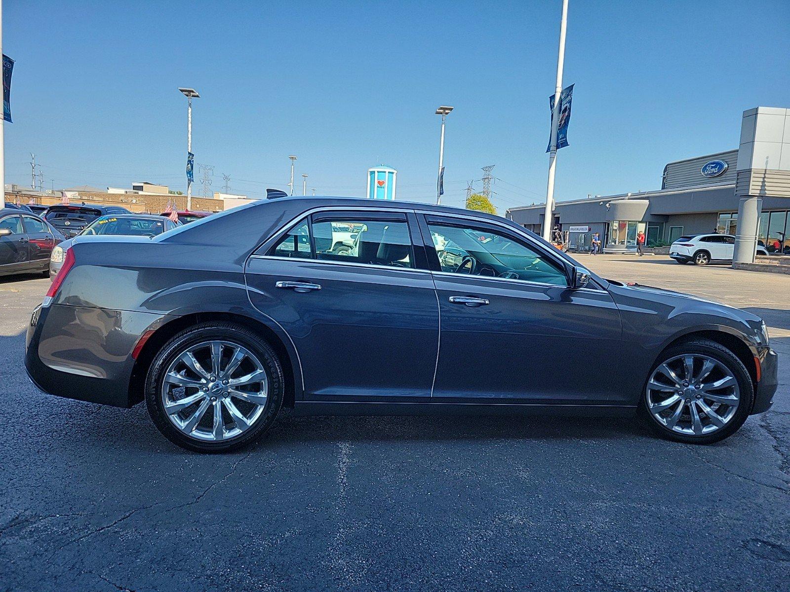 2015 Chrysler 300 Vehicle Photo in Saint Charles, IL 60174