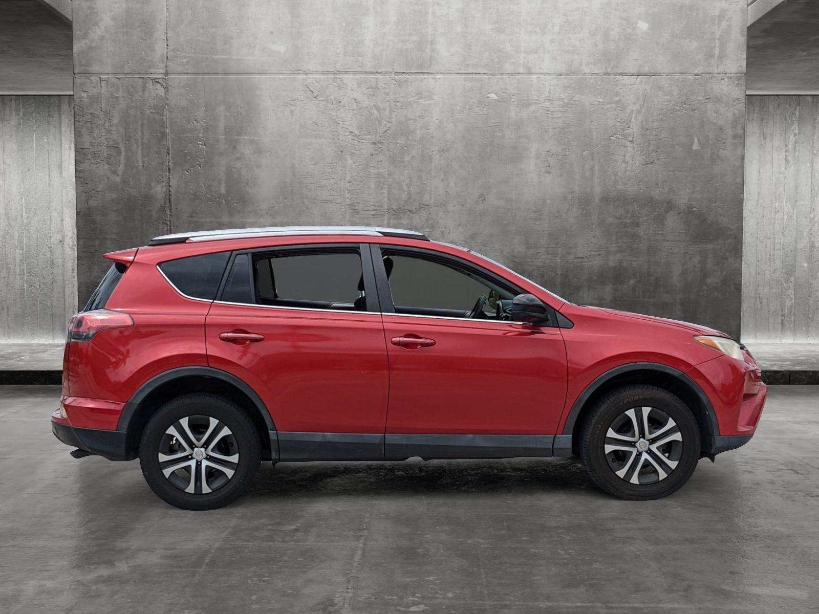 2017 Toyota RAV4 Vehicle Photo in Davie, FL 33331