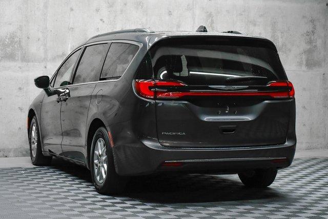 2022 Chrysler Pacifica Vehicle Photo in EVERETT, WA 98203-5662