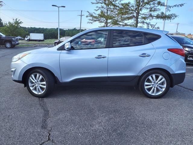 Used 2010 Hyundai Tucson GLS with VIN KM8JUCAC6AU053827 for sale in Avon, OH