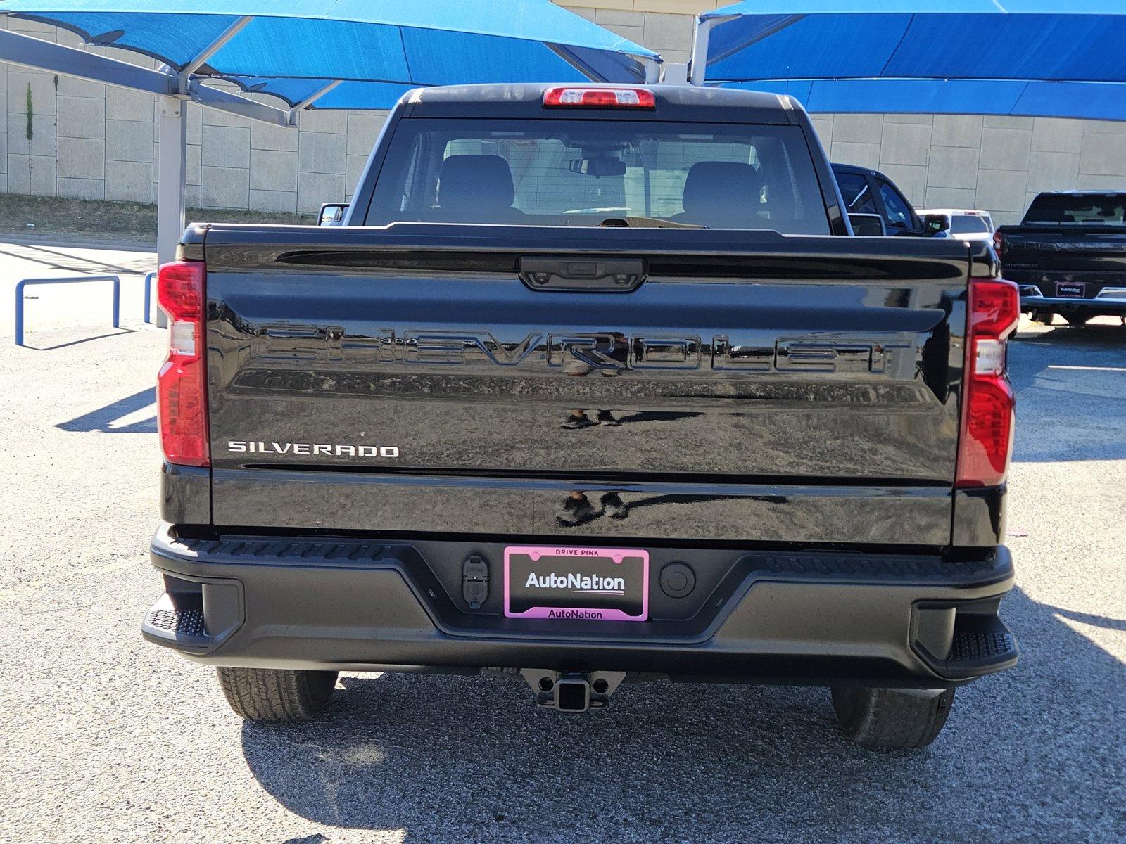 2025 Chevrolet Silverado 1500 Vehicle Photo in NORTH RICHLAND HILLS, TX 76180-7199