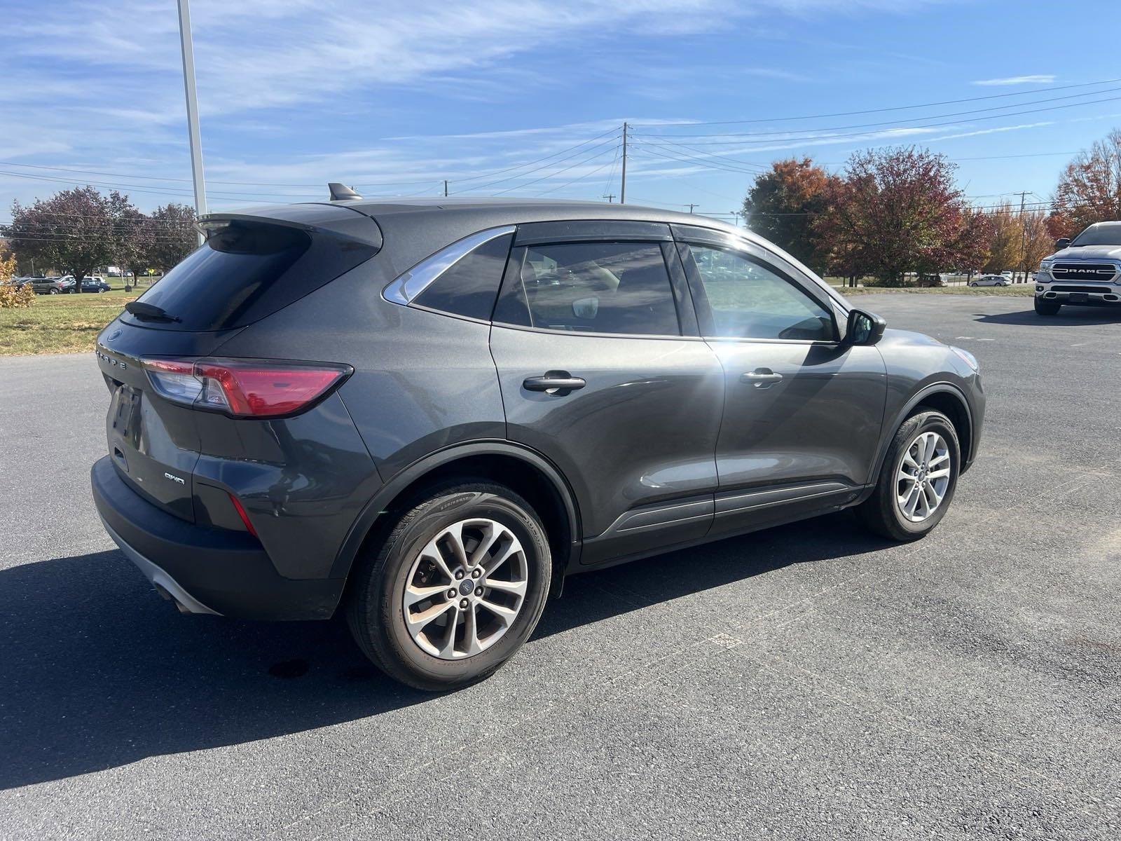 2020 Ford Escape Vehicle Photo in Mechanicsburg, PA 17050-1707