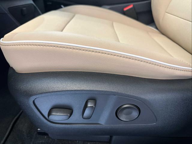 2025 Buick Enclave Vehicle Photo in RED SPRINGS, NC 28377-1640