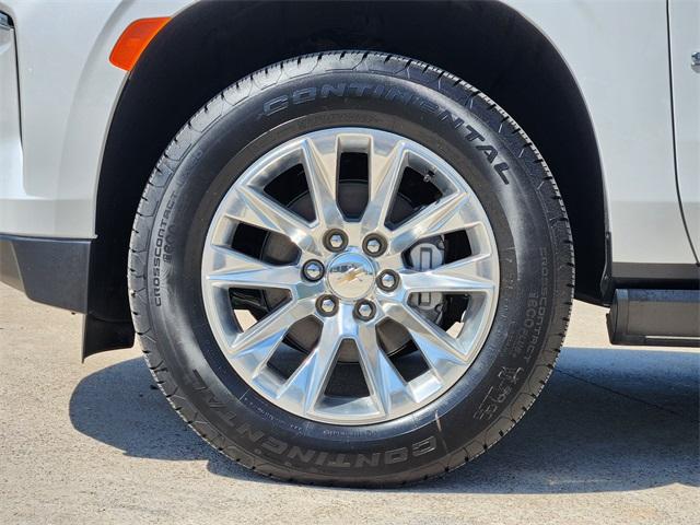 2024 Chevrolet Suburban Vehicle Photo in GAINESVILLE, TX 76240-2013